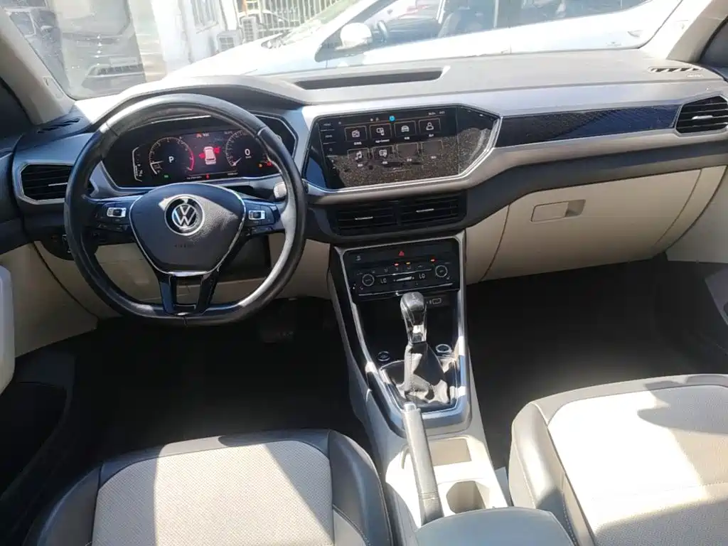 Volkswagen T-Cross 2022 2023 280TSI DSG Luxury Edition