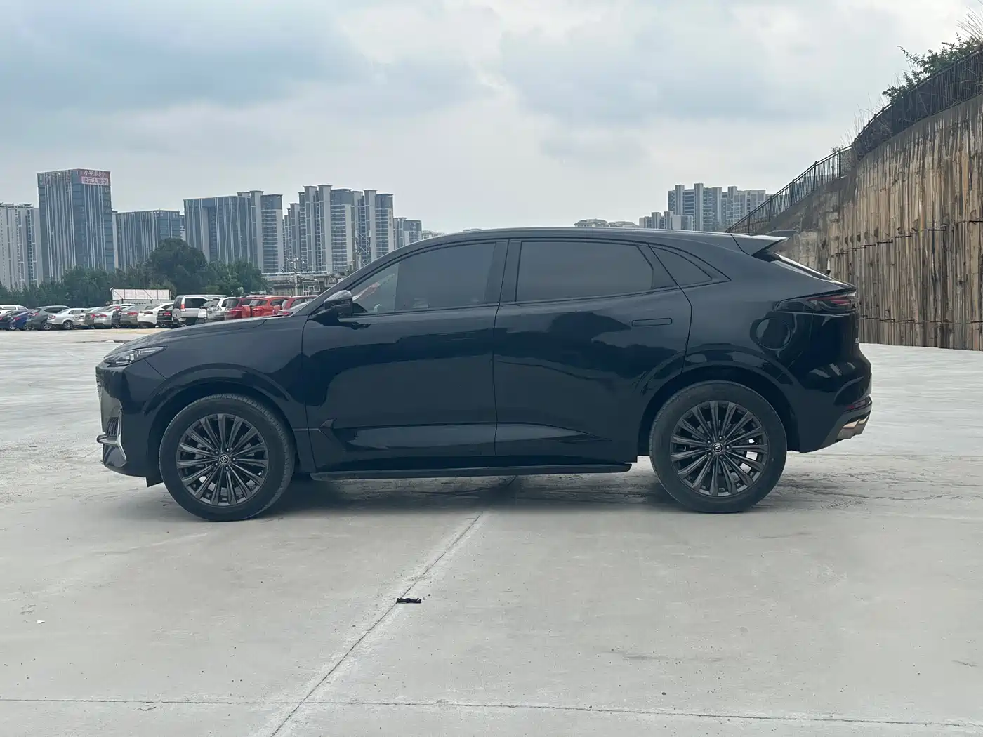 CHANGAN UNI-K