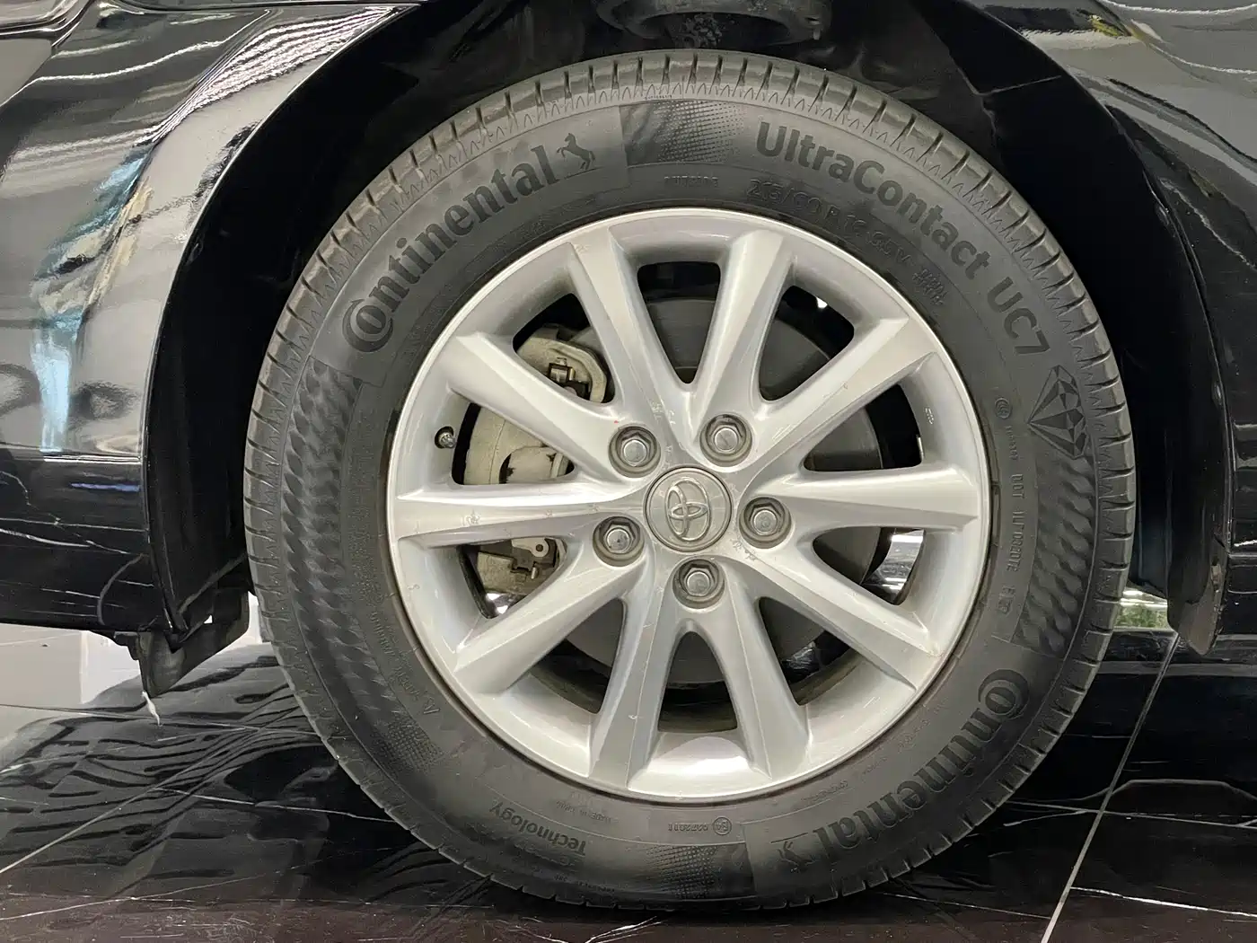 Toyota Camry 2013 200G Classic Luxury Edition фото 21