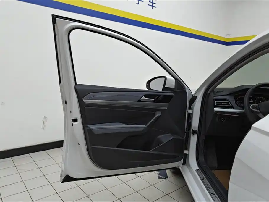 Volkswagen Lavida 2024 Model 1.5L Automatic Starlight 5 Million Edition фото 7