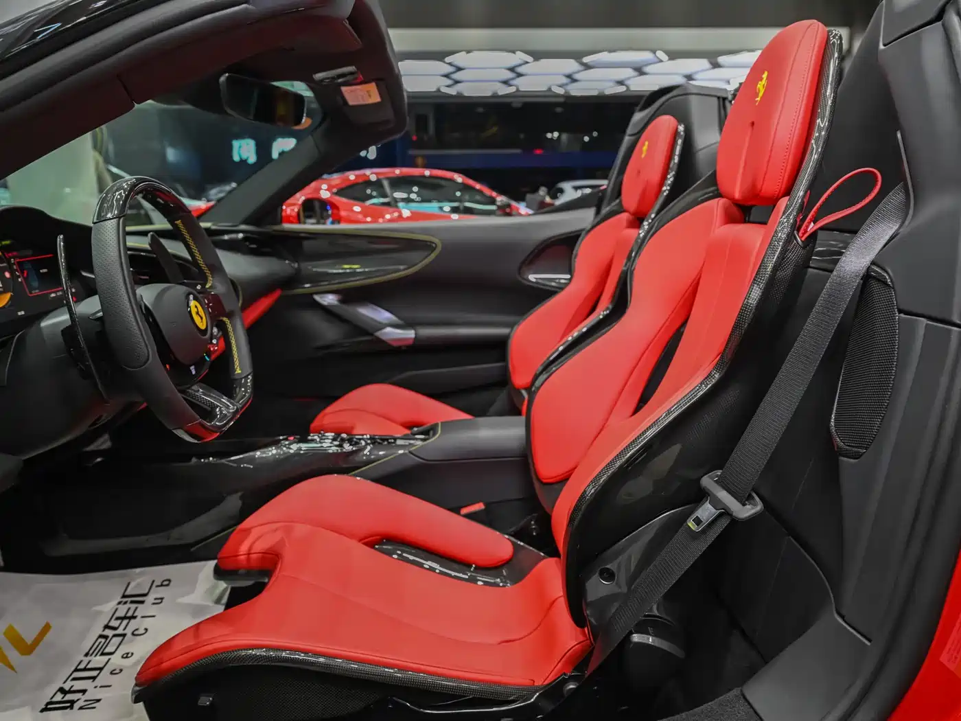 Ferrari SF90 2025 2021 3.9T V8 Spider