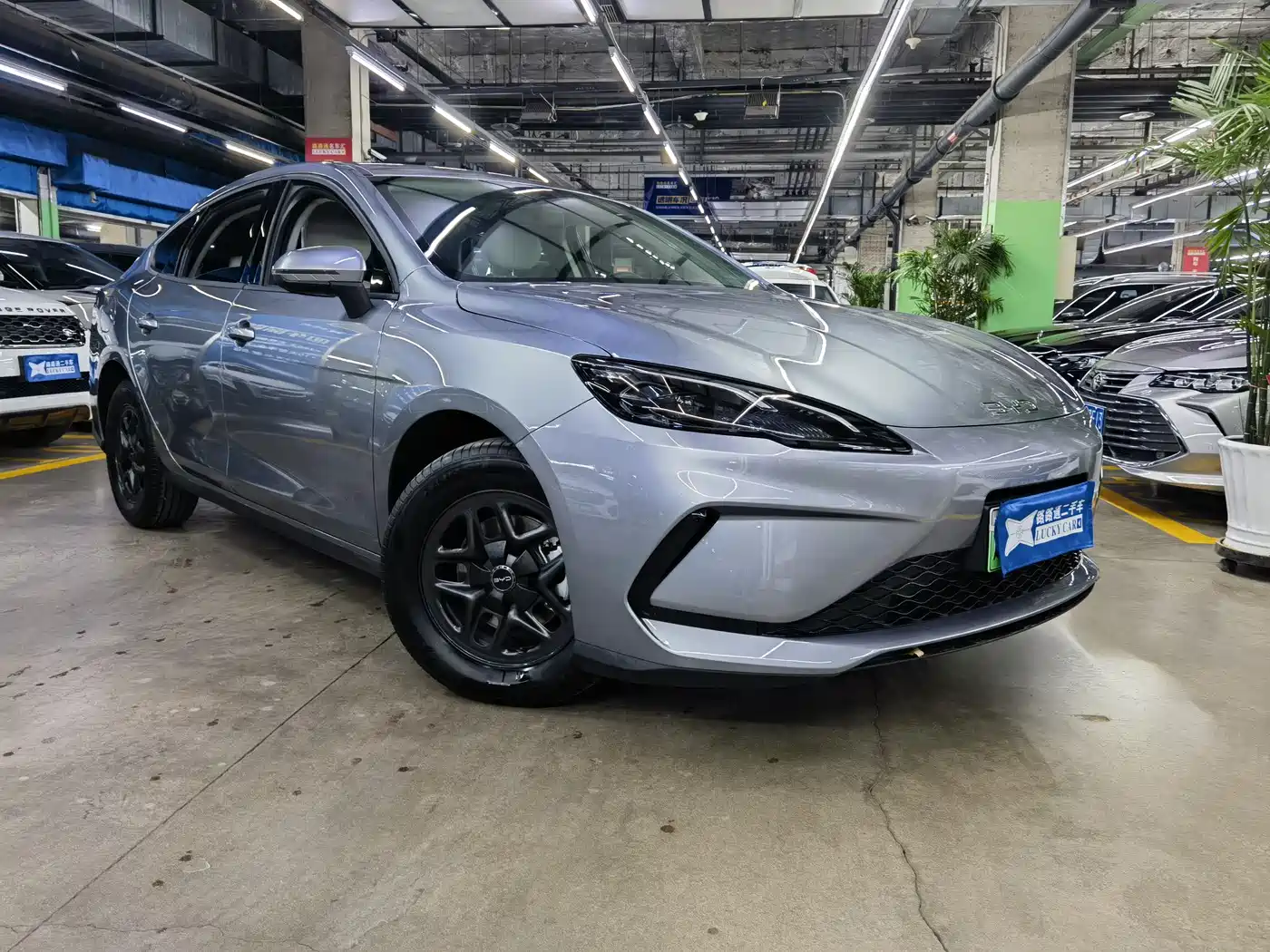 BYD Hai Bao 05 DM-i 2025 DM-i Smart Drive Edition 55KM Luxury фото 3