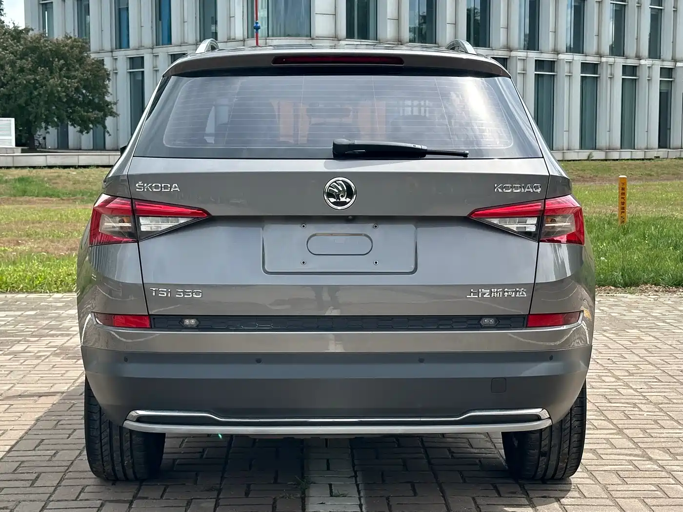 Škoda Kodiaq 2017 TSI330 7-seater 2WD Luxury Edition фото 4