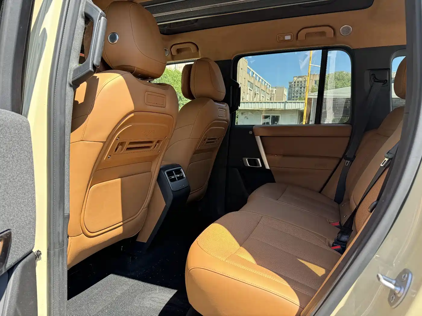 iCAR V27 2026 2026 200KM AWD Falcon 500