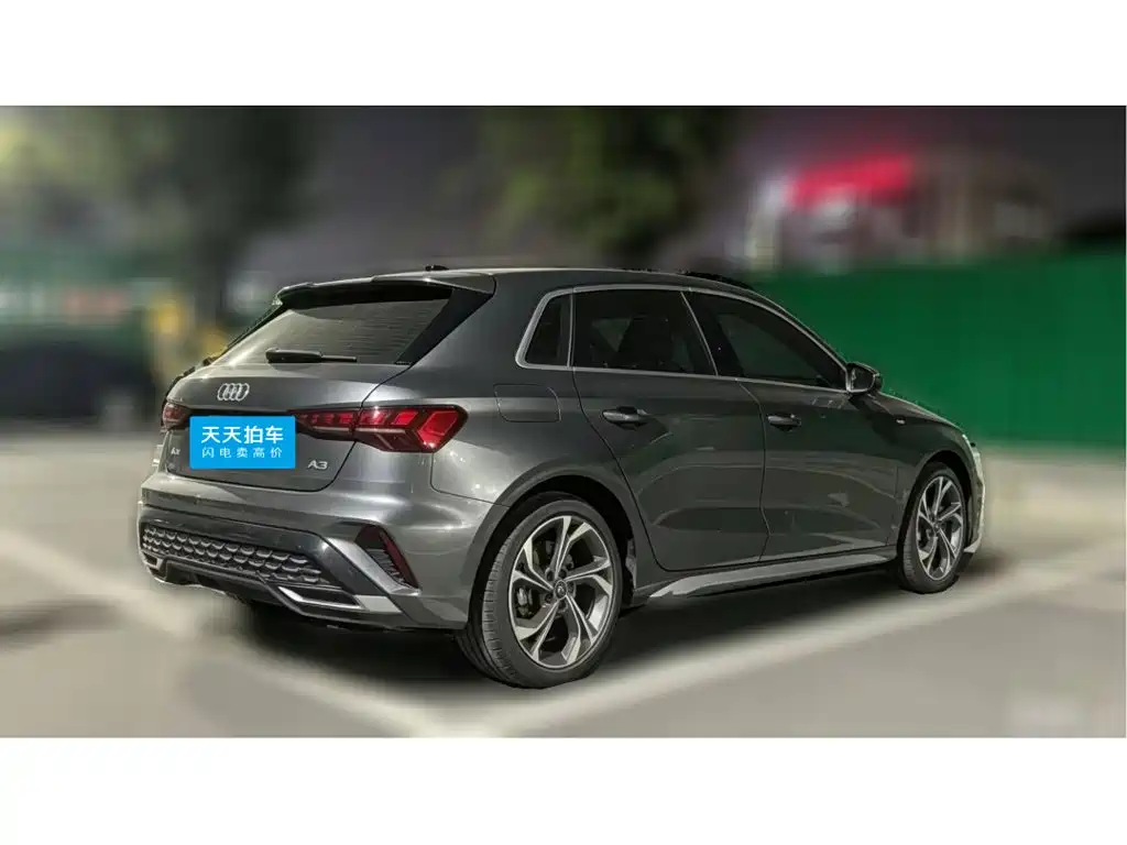 Audi A3 2026 2025 Facelift Sportback 35TFSI Flying Spur Premium