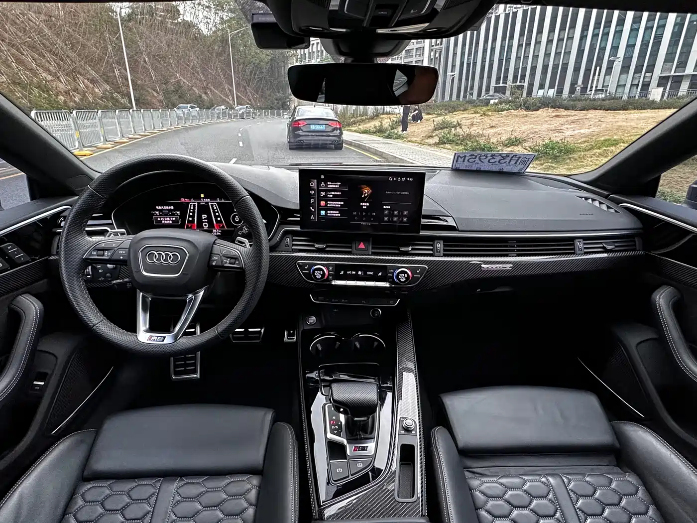 Audi RS 5 2023 Model RS 5 2.9T Sportback Dark Gold Edition фото 8