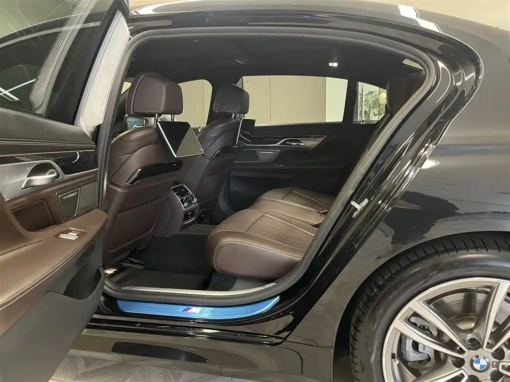 BMW 7 Series 2018 730Li Premium Type M Sport Package фото 18