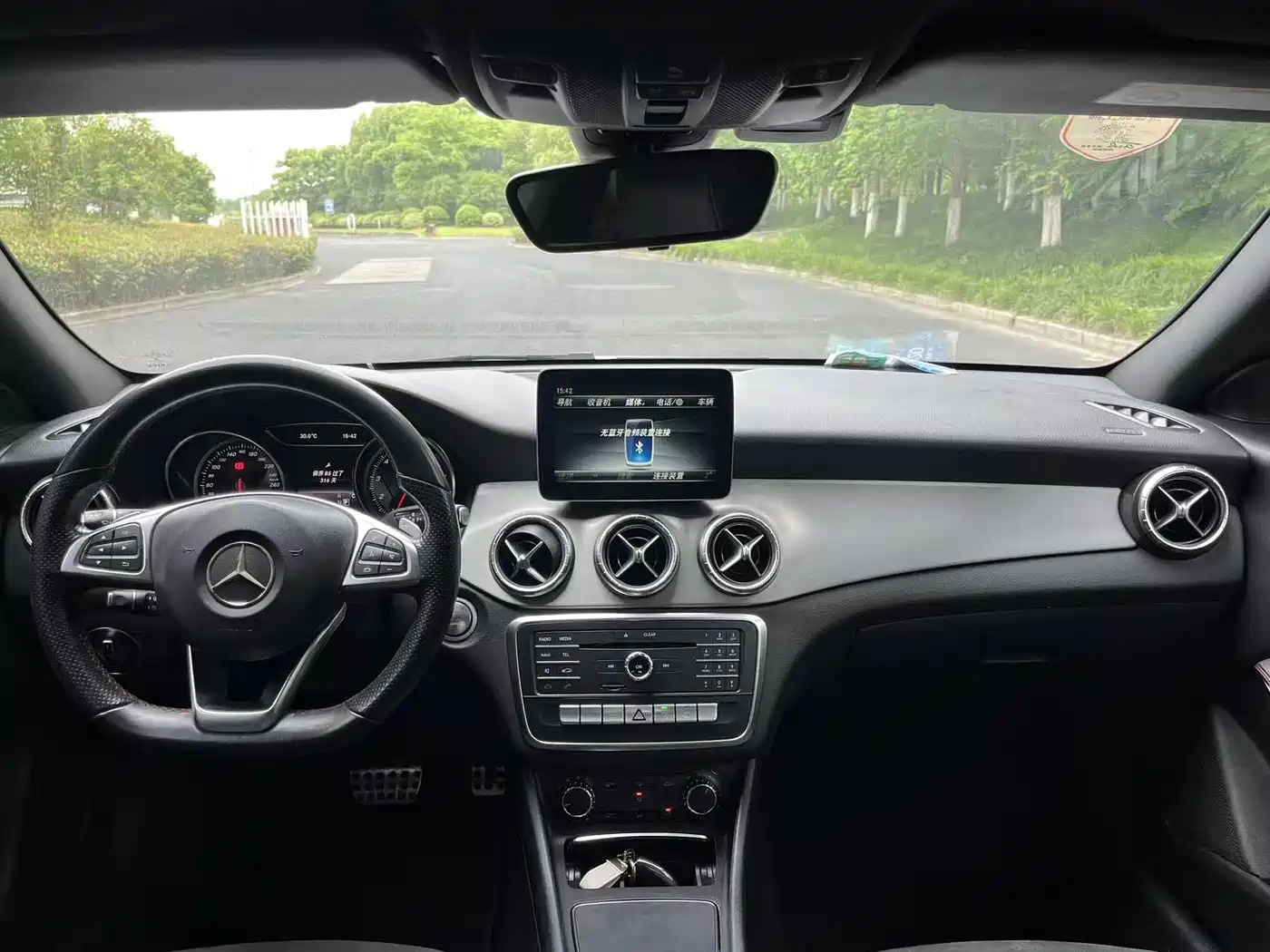 Mercedes-Benz CLA (Import) 2017 CLA 220 4MATIC фото 9