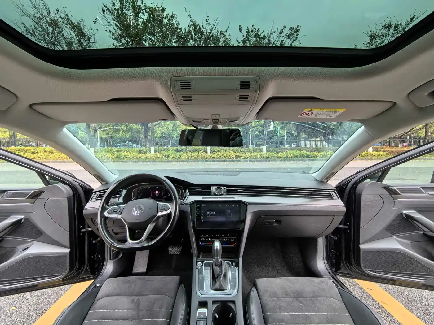 Volkswagen Magotan 2020 330TSI DSG Luxury фото 10