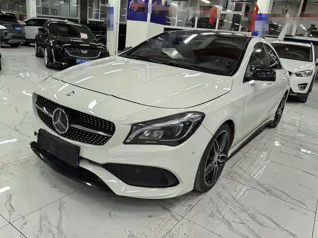 MERCEDES-BENZ CLA