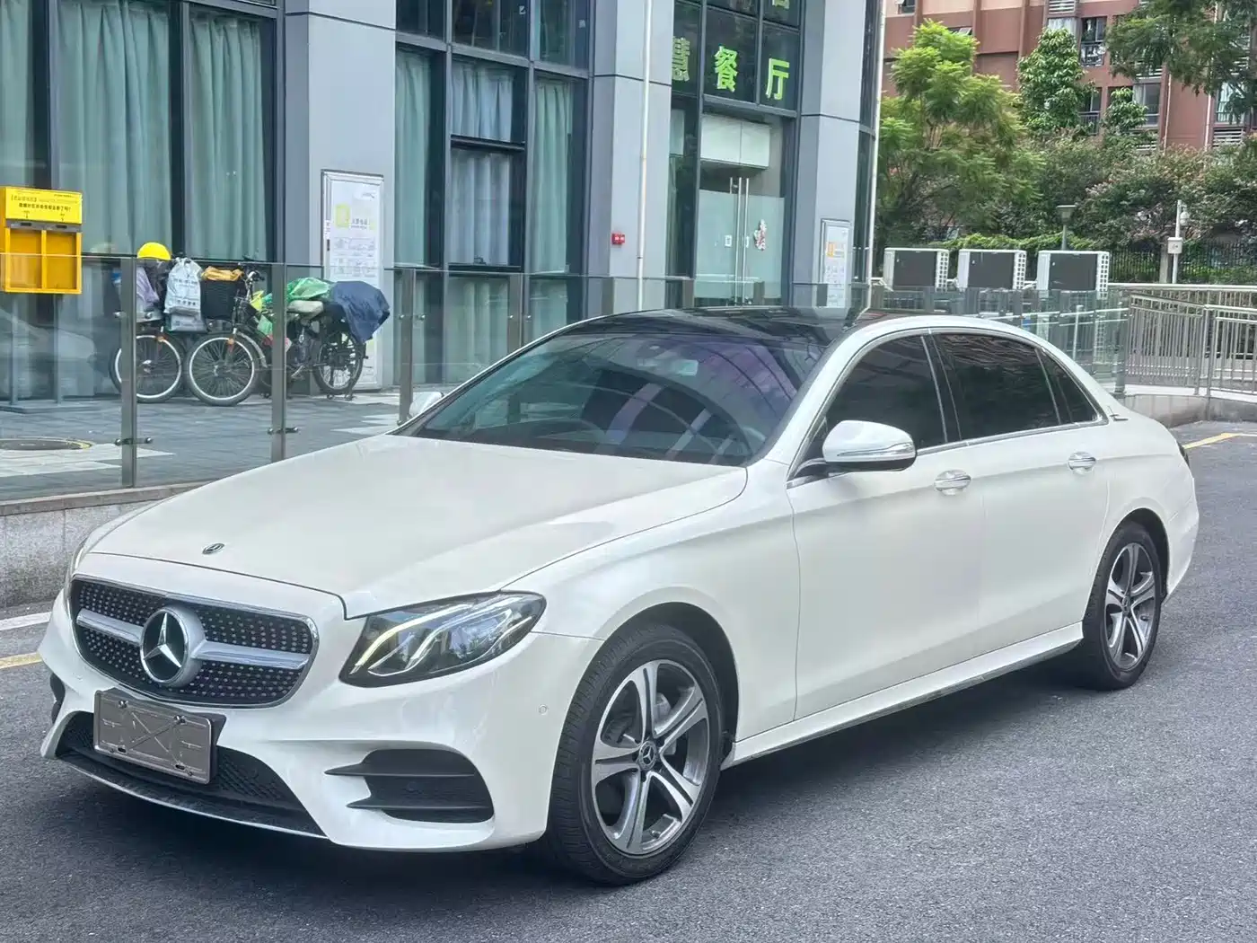 Mercedes-Benz E-Class 2020 Model E 260 L Sport