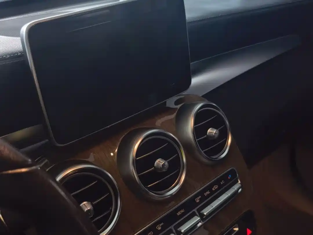 Mercedes-Benz GLC Coupe 2019 GLC 260 4MATIC Coupe SUV фото 17