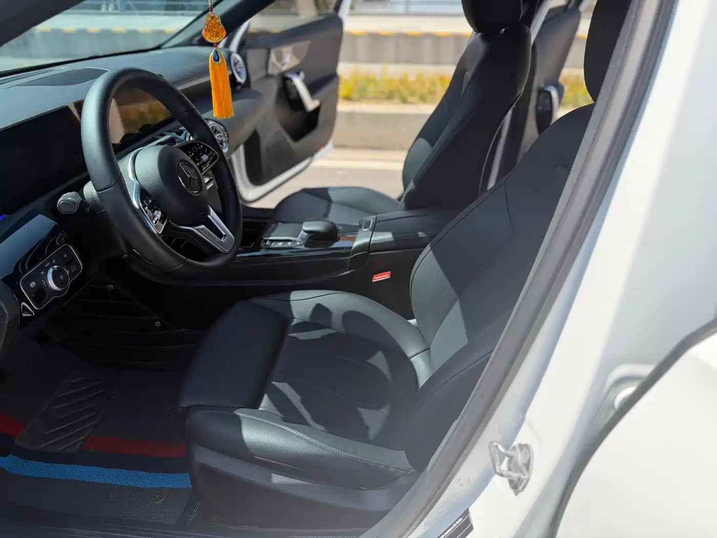 Mercedes-Benz A-Class 2022 A 200 L Sport Sedan Dynamic фото 14