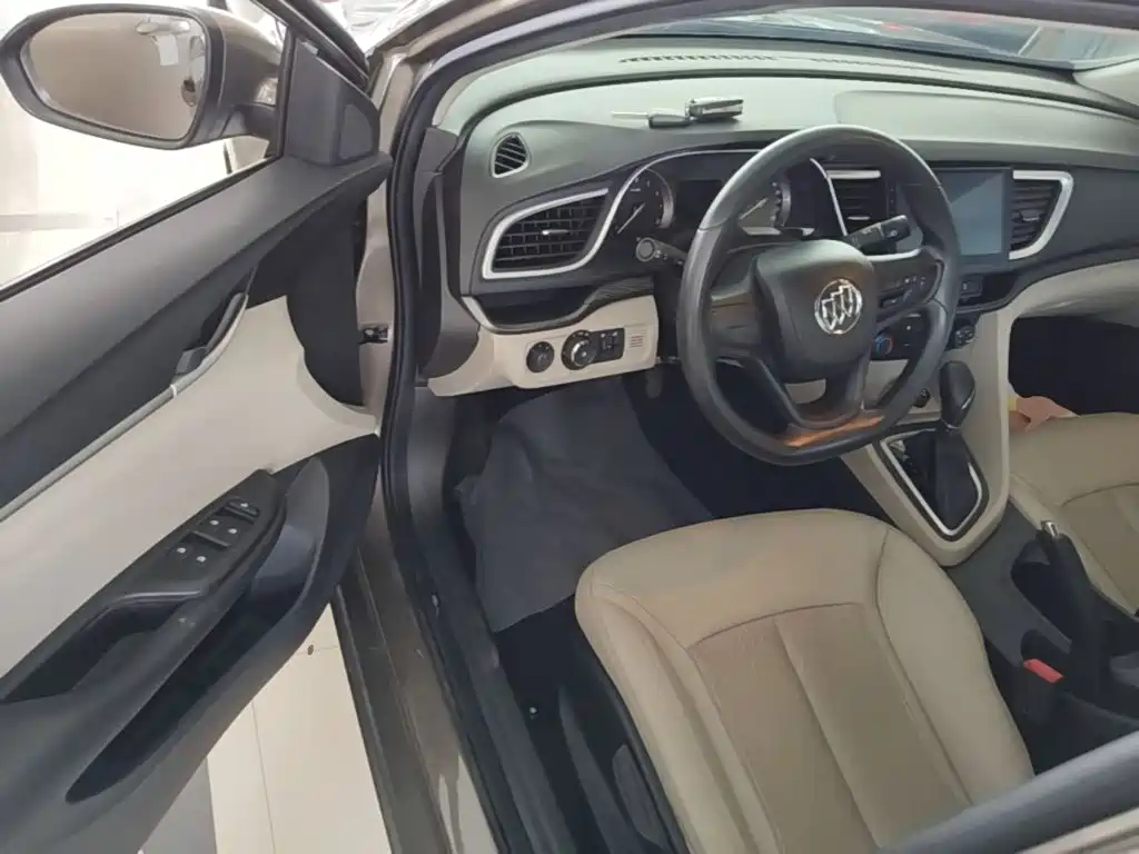 Фото 16 - Buick Excelle
