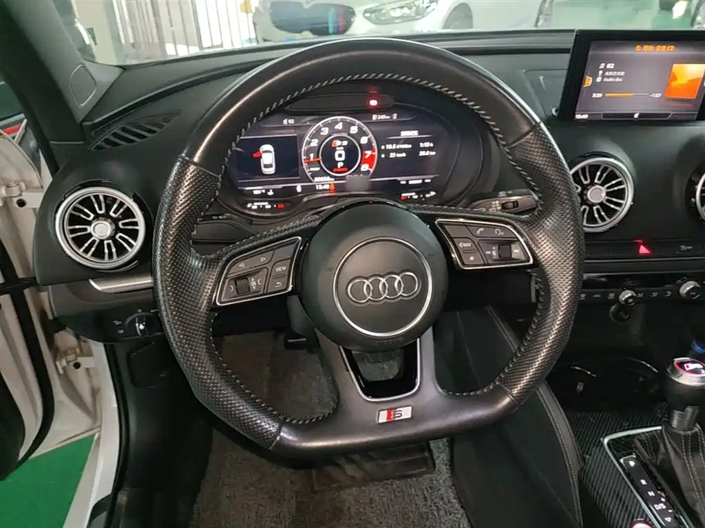 Audi S3 2017 Facelift S3 2.0T Limousine фото 11