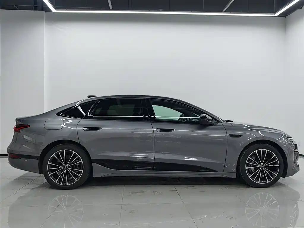 2026 Audi A6L e-tron