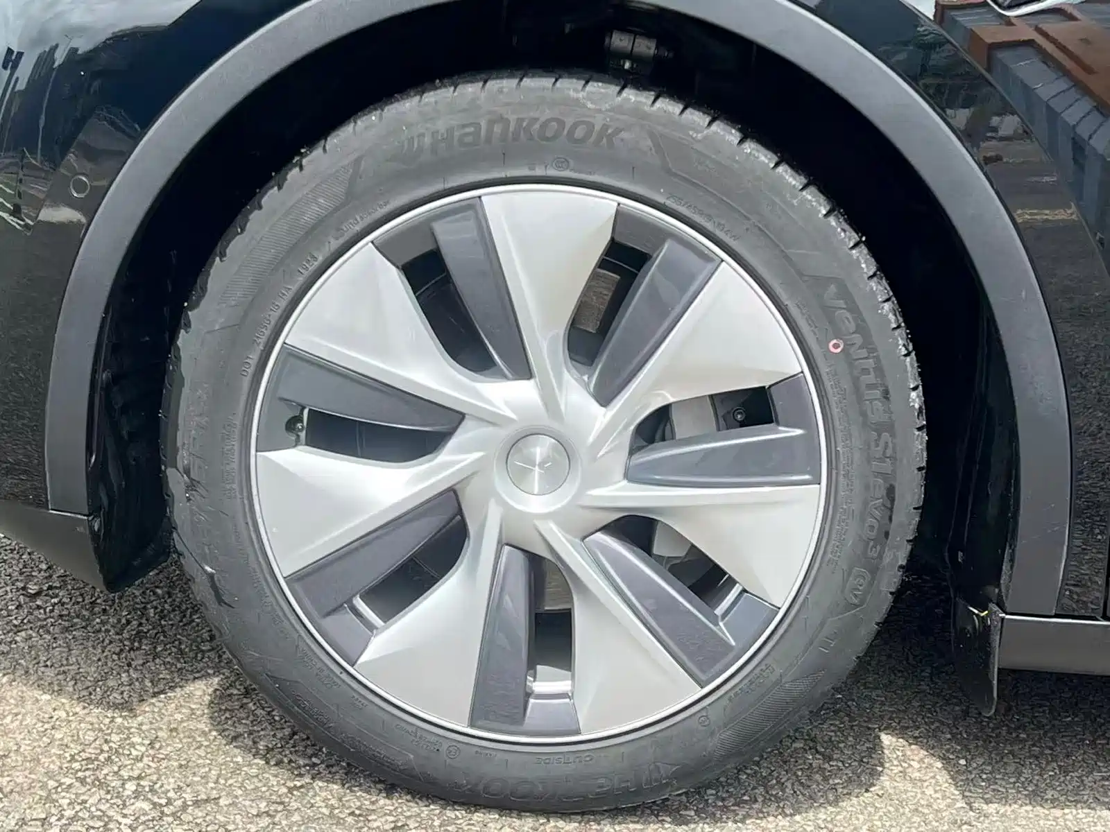 Фото 12 - Tesla Model Y