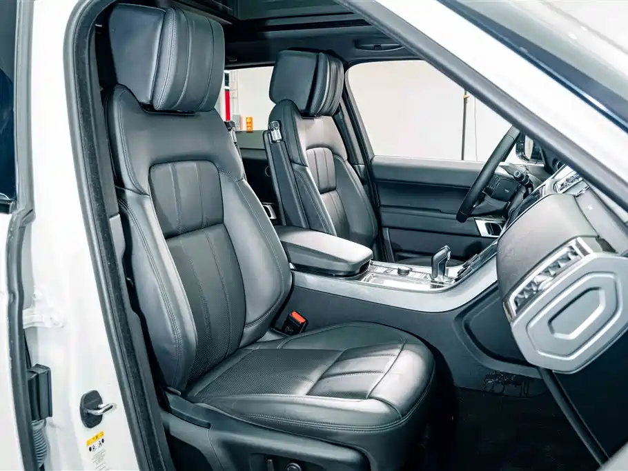 Land Rover Range Rover Sport PHEV 2018 Model P400e фото 20