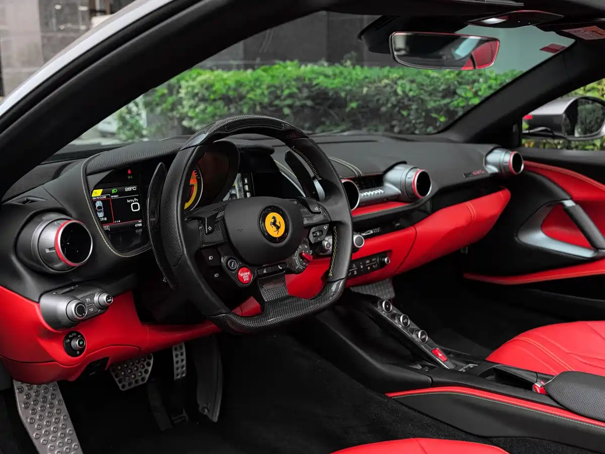 Ferrari 812 2021 2020 6.5L GTS