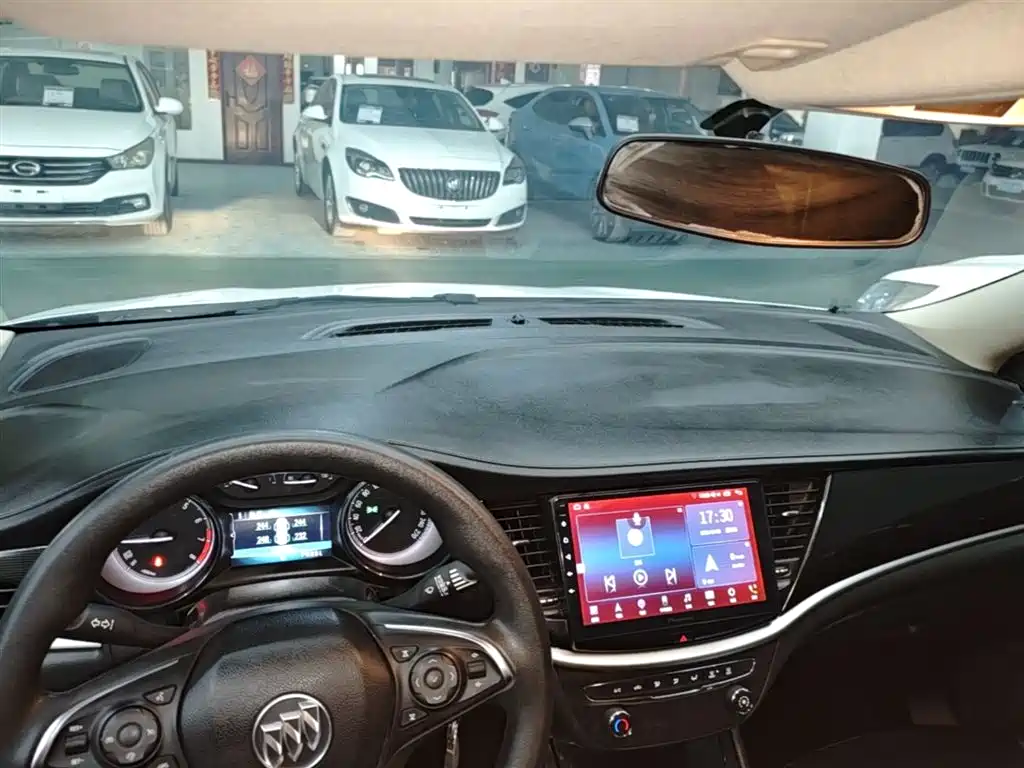 Buick Verano 2015 Sedan 20T Dual-clutch Leading фото 10