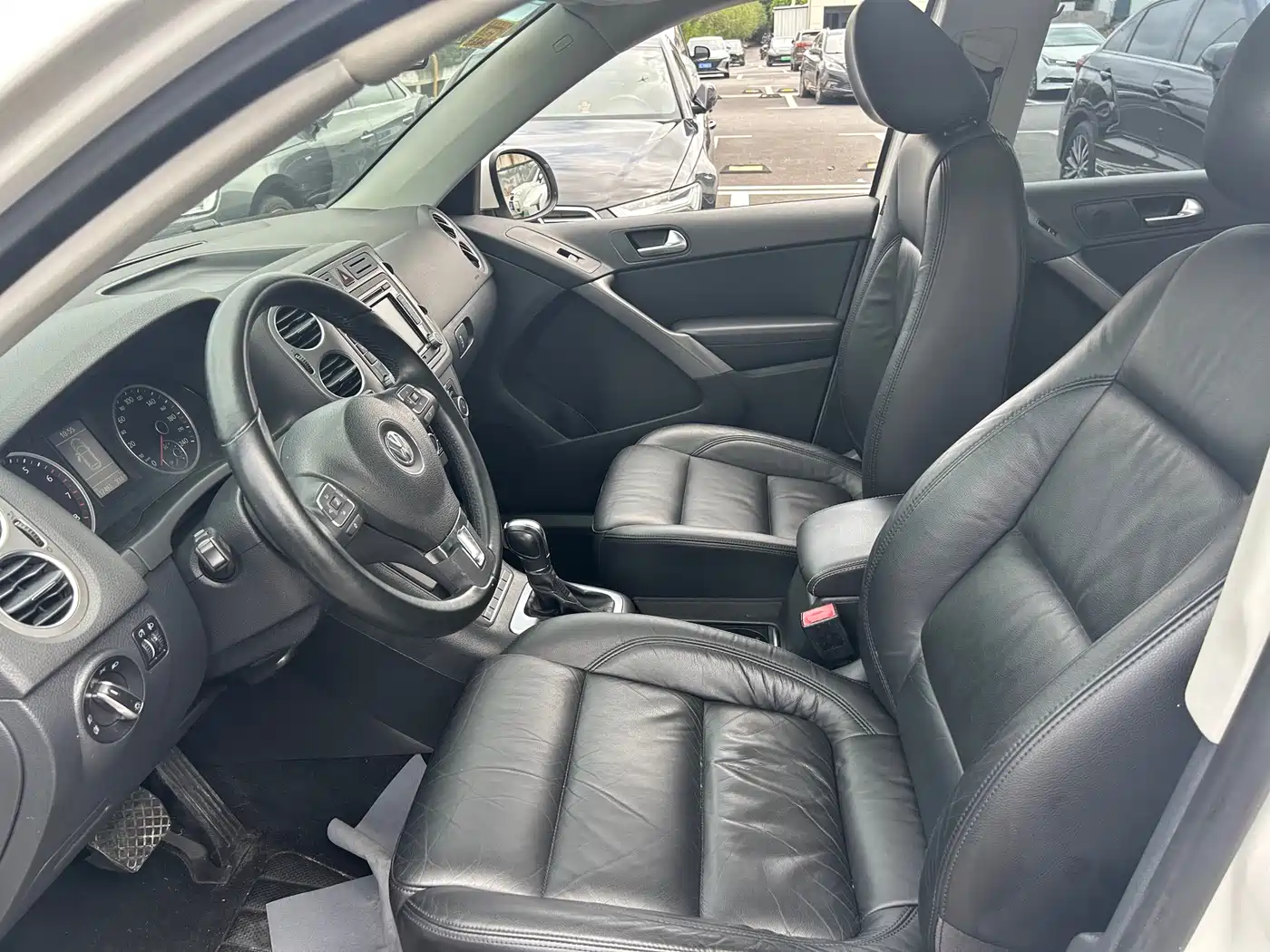 Volkswagen Tiguan 2012 1.8TSI Automatic 2WD Elite Edition фото 4