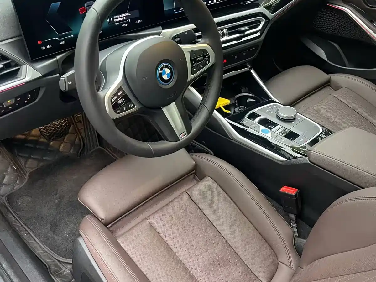 Фото 4 - BMW i3