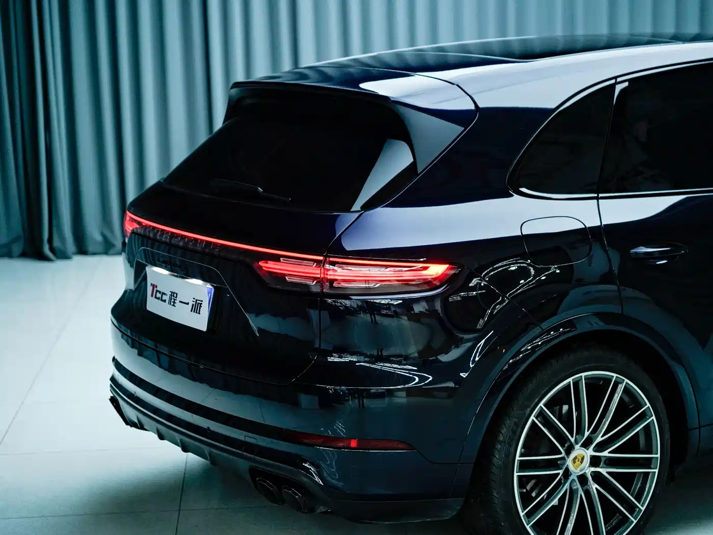 Porsche Cayenne 2023 Cayenne S 2.9T Platinum Edition фото 6