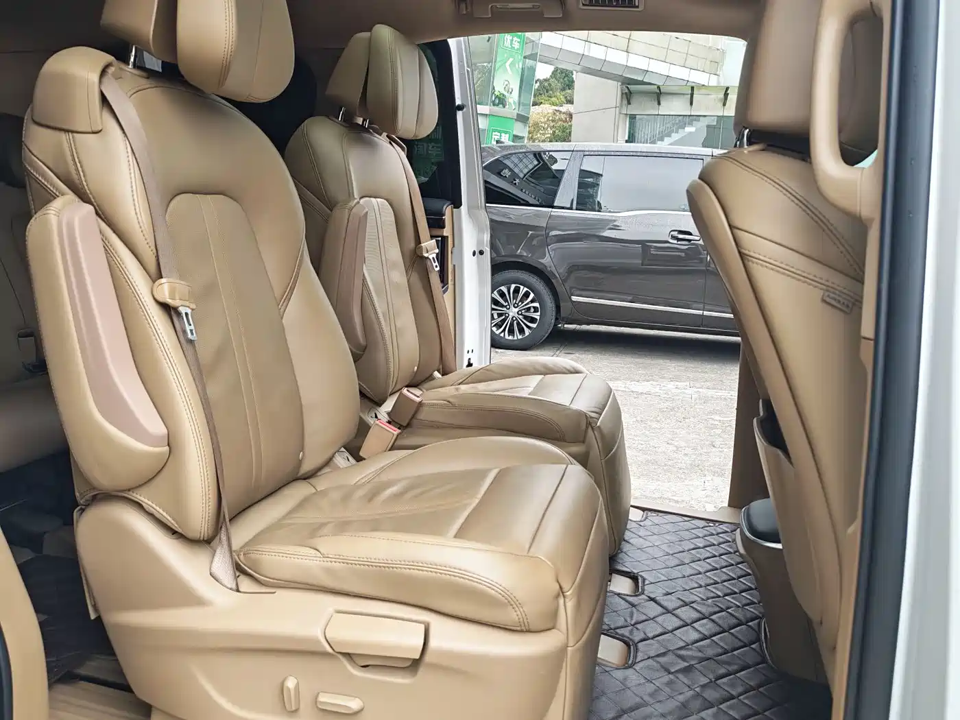 Buick GL8 2017 ES 28T Luxury China V фото 9