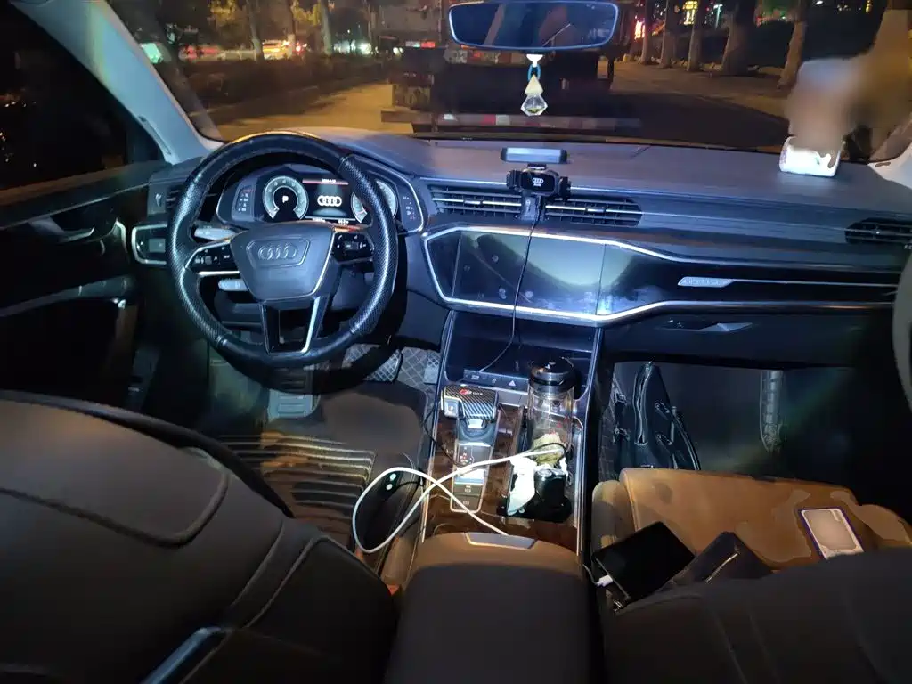 Audi A6L 2021 45 TFSI quattro Exclusive Elegance фото 13
