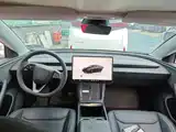 Фото 6 - Tesla Model 3