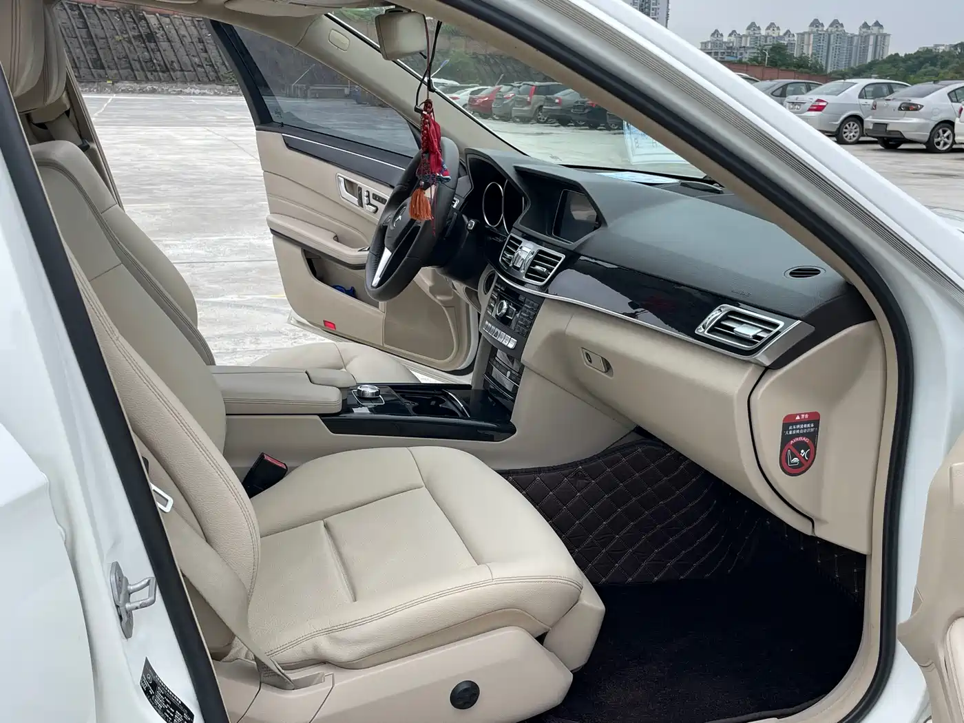 Mercedes-Benz E-Class 2014 Facelift E 260 L Sport фото 10