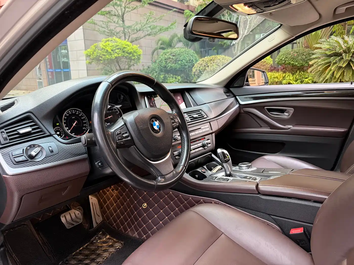 BMW 5 Series 2017 525Li Luxury Design Package фото 6