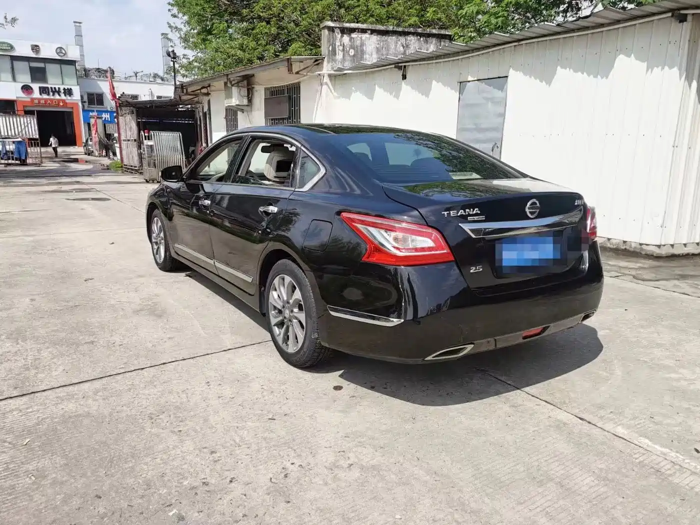Фото 9 - Nissan Teana