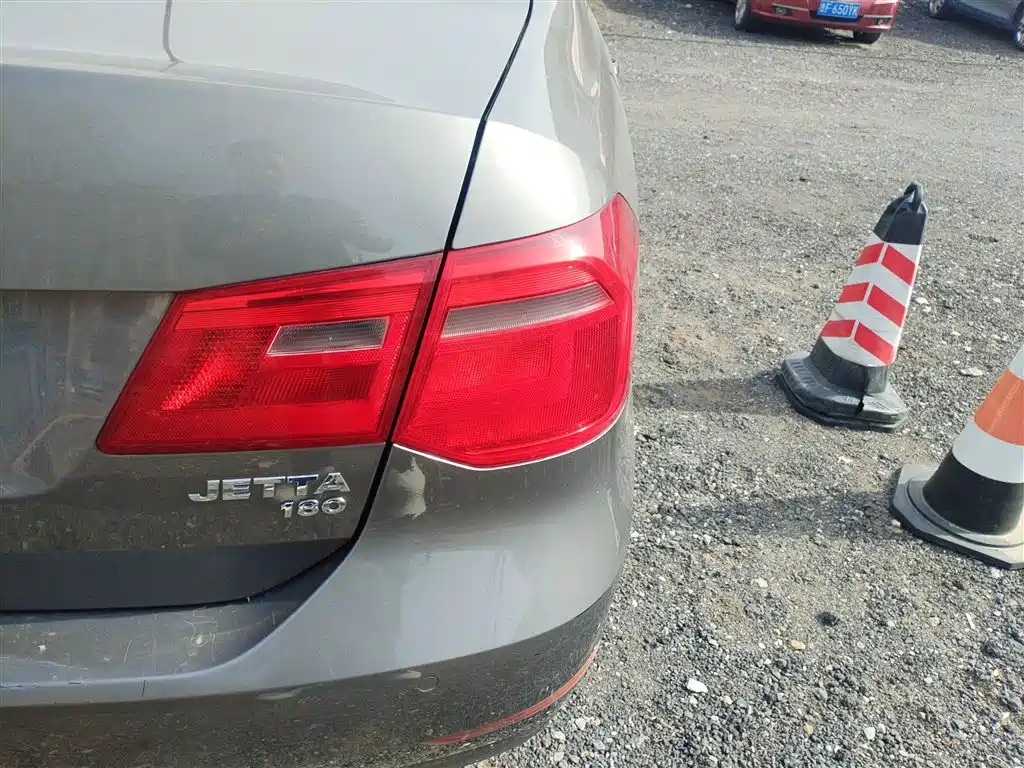 Volkswagen Jetta 2015 Value Edition 1.6L Manual Comfort фото 24