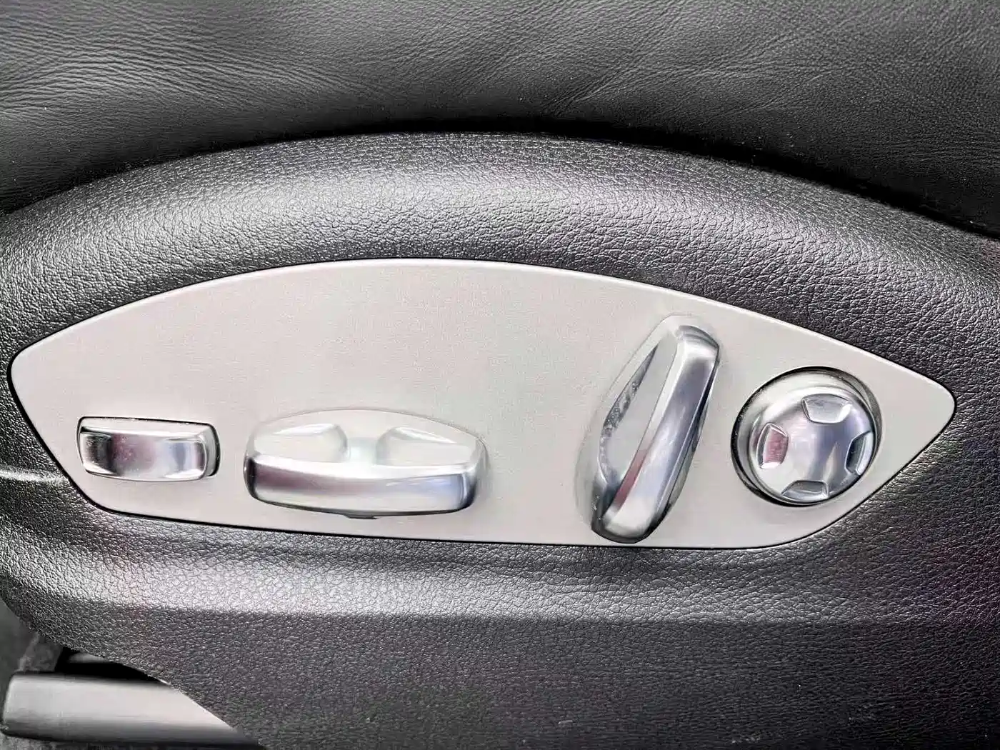 Porsche Macan 2022 Macan 2.0T фото 18