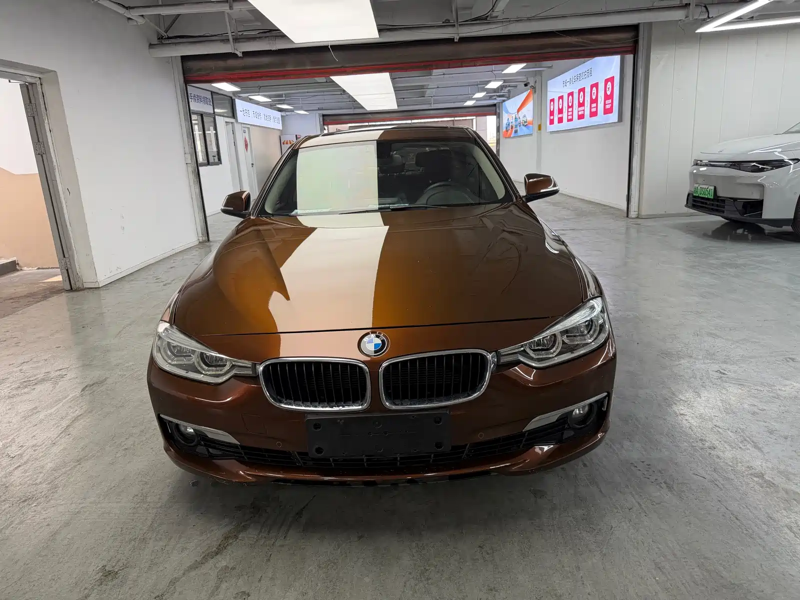 Фото 2 - BMW 3 Series