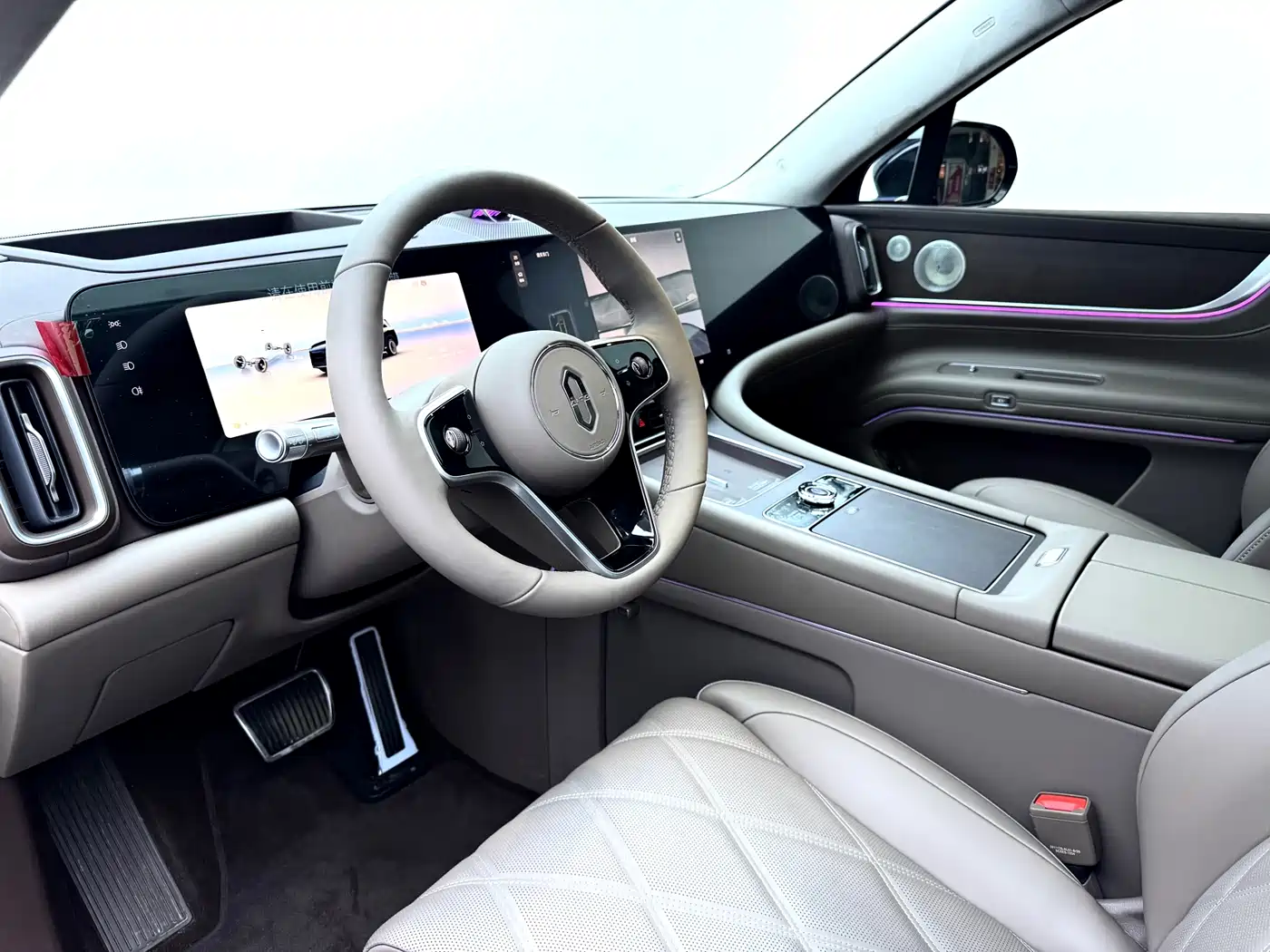 AITO Wenjie AITO M9 2025 Pure Electric Ultra 100kWh 6-Seater фото 12