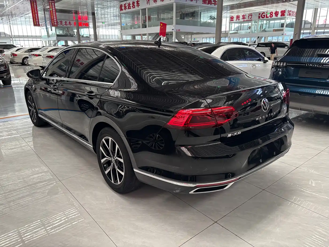 Volkswagen Magotan 2020 280TSI DSG Comfort фото 11