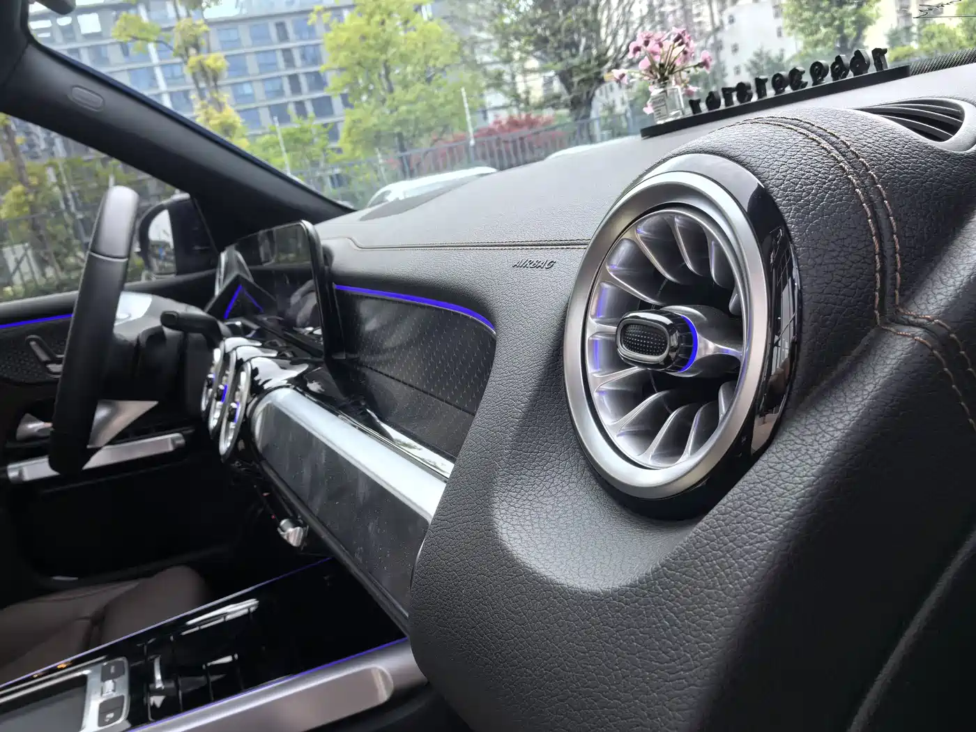 Mercedes-Benz GLB 2025 GLB 220 Dynamic фото 17