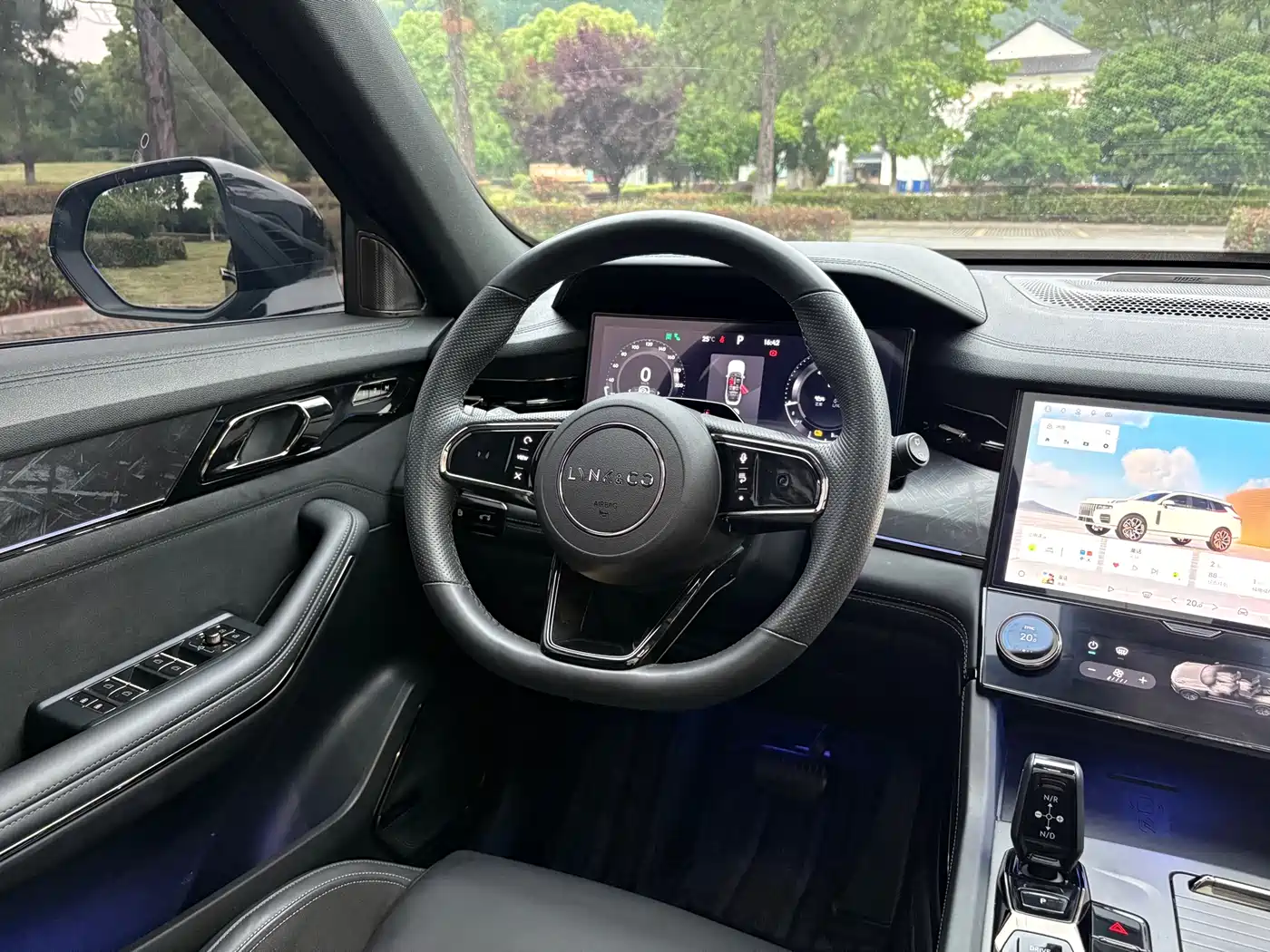 Lynk & Co 09 EM-P 2021 2.0T PHEV Ultra 6-seater фото 14