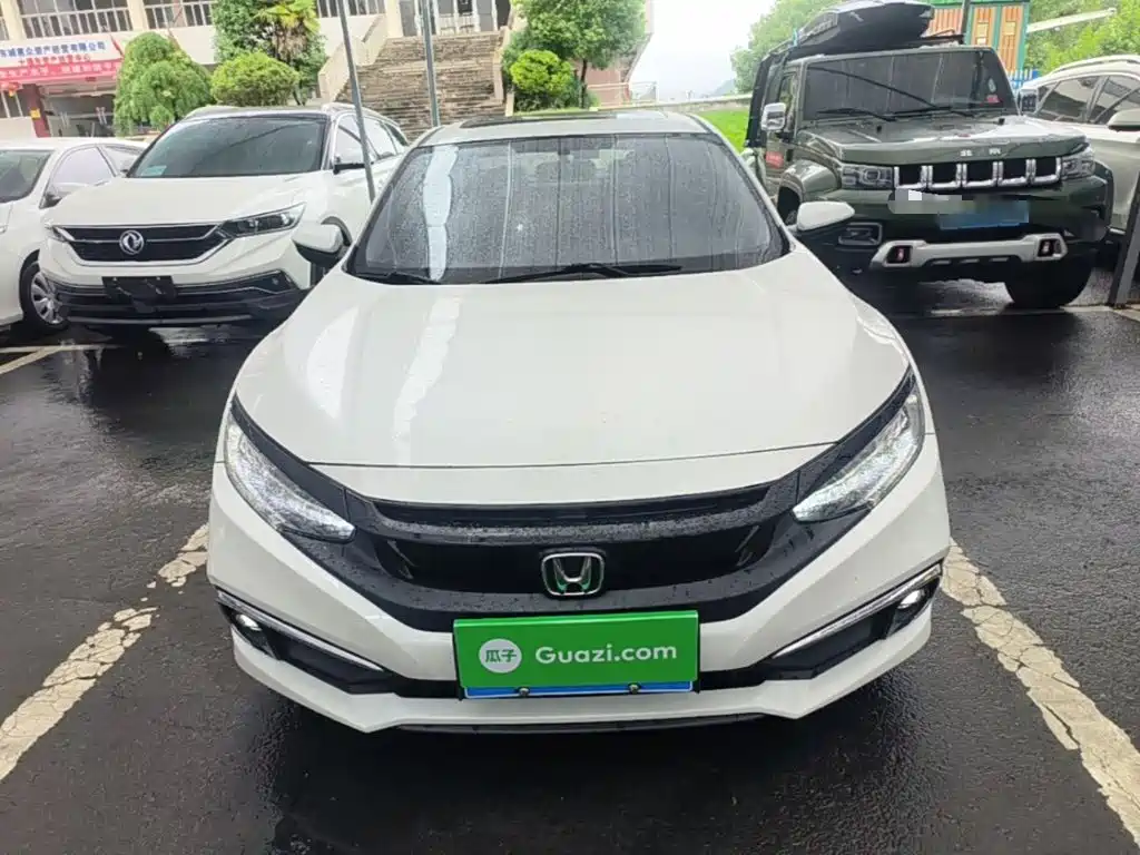 Фото 3 - Honda Civic