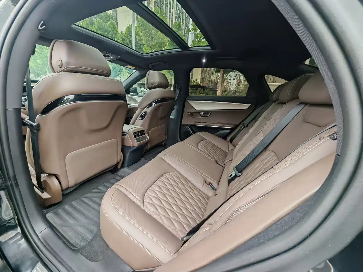 BYD Han 2025 DM-i 125KM Comfort фото 6