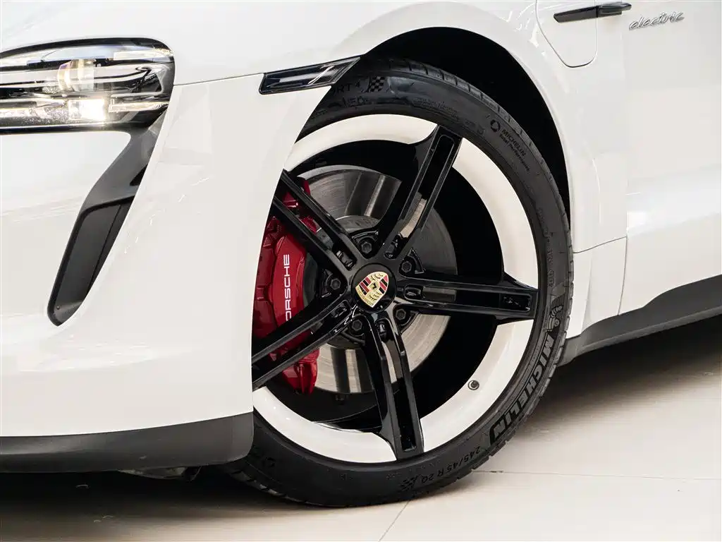 Porsche Taycan 2022 Facelift Taycan фото 12