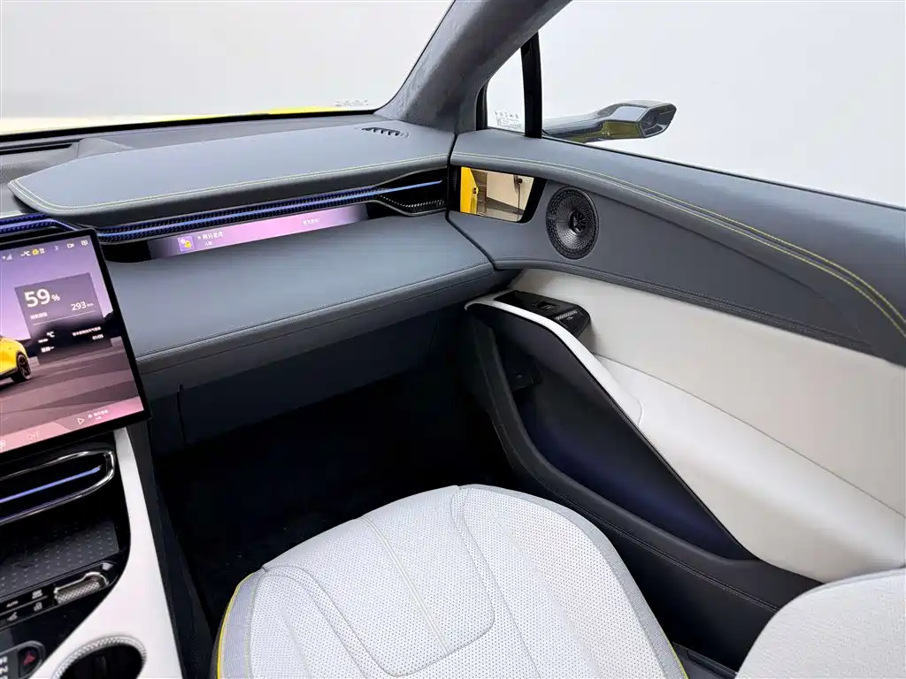 LOTUS SPORTS CAR ELETRE