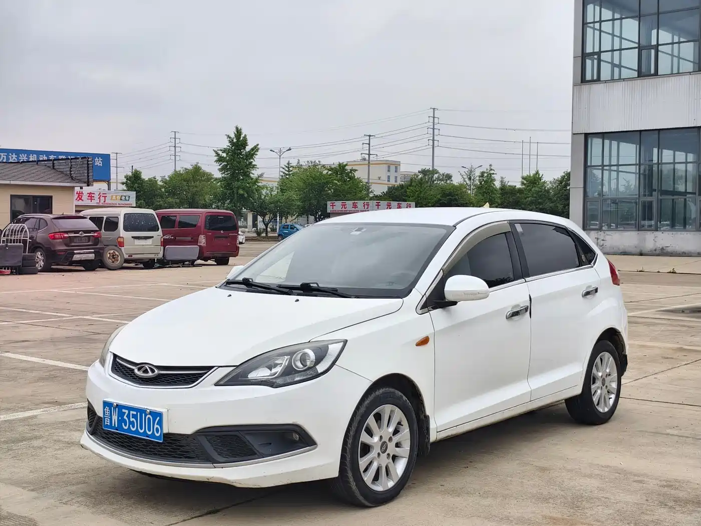 Chery Fengyun 2 2015 2015 1.5L Manual Trend Edition