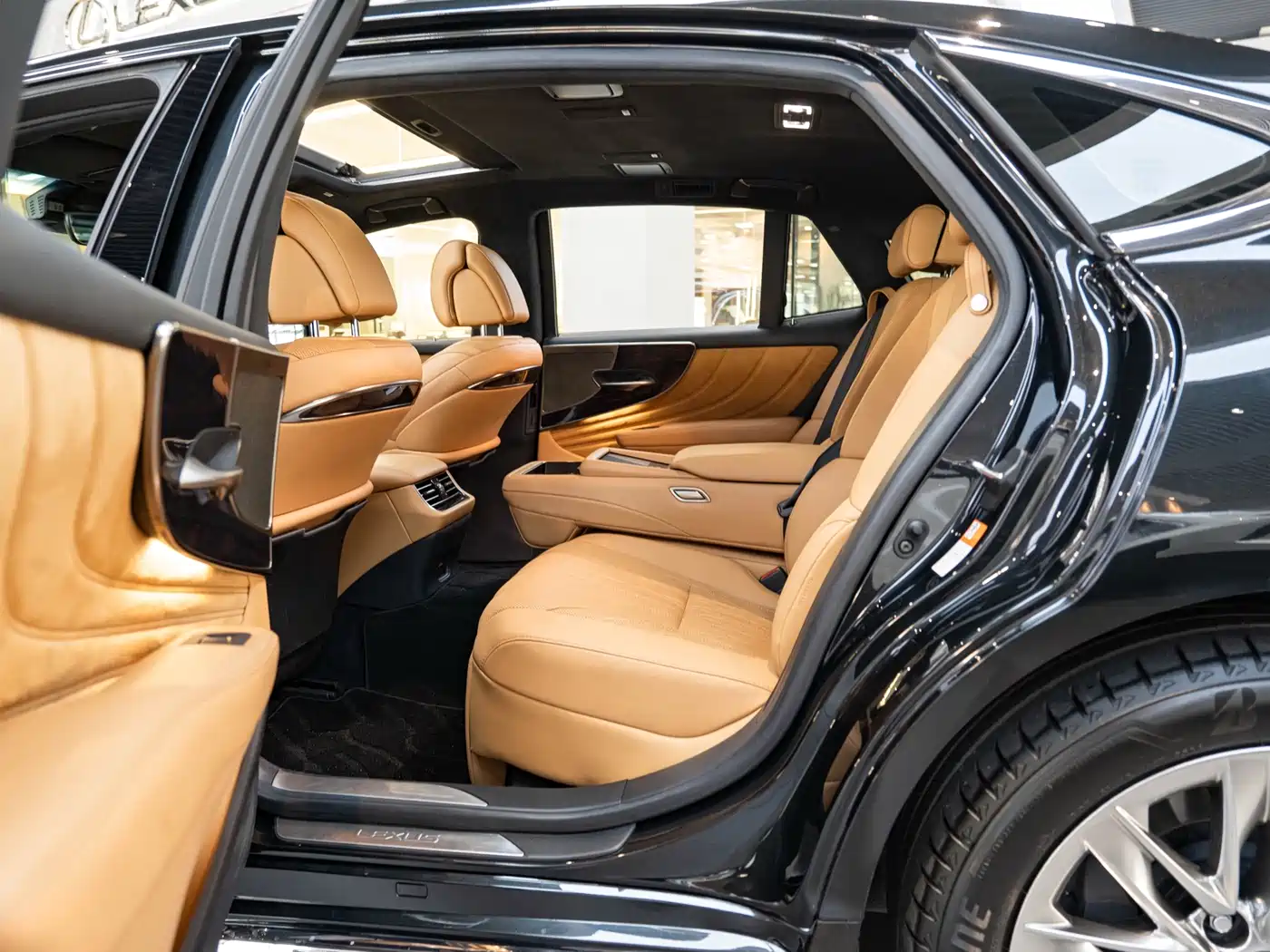 Lexus LS 2023 2021 500h Luxury Edition
