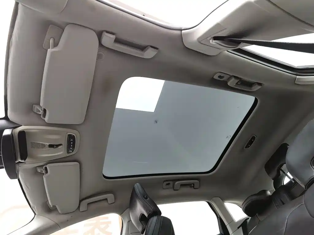 Volvo V40 2014 Cross Country T5 AWD Premium фото 14