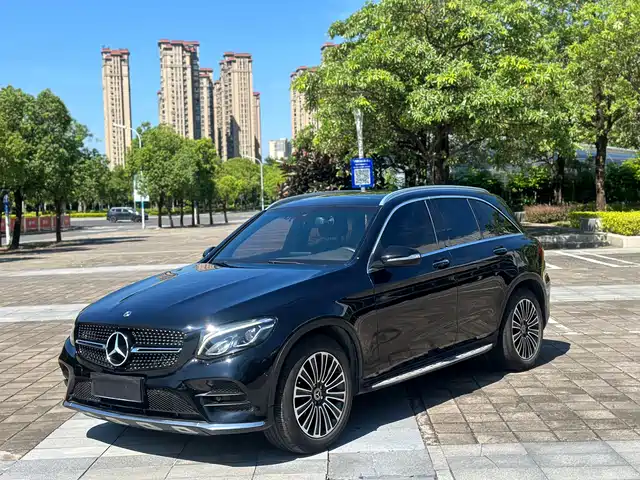 MERCEDES-BENZ GLC