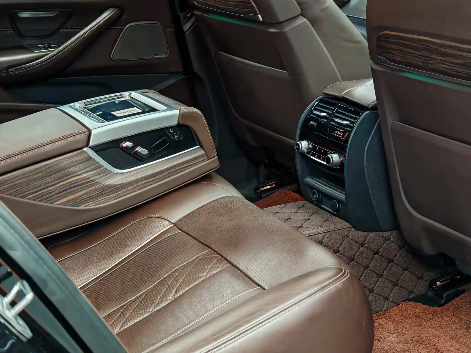 Photo 42 - BMW 5 Series