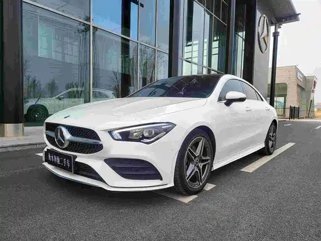 MERCEDES-BENZ CLA